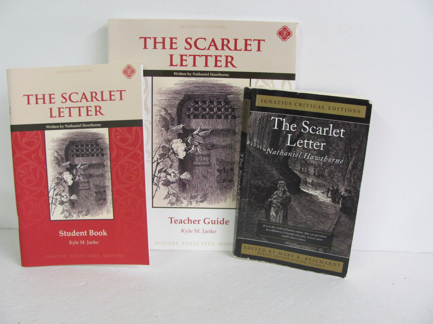 The Scarlet Letter Memoria Press Set  Pre-Owned Hawthorne Fiction Books