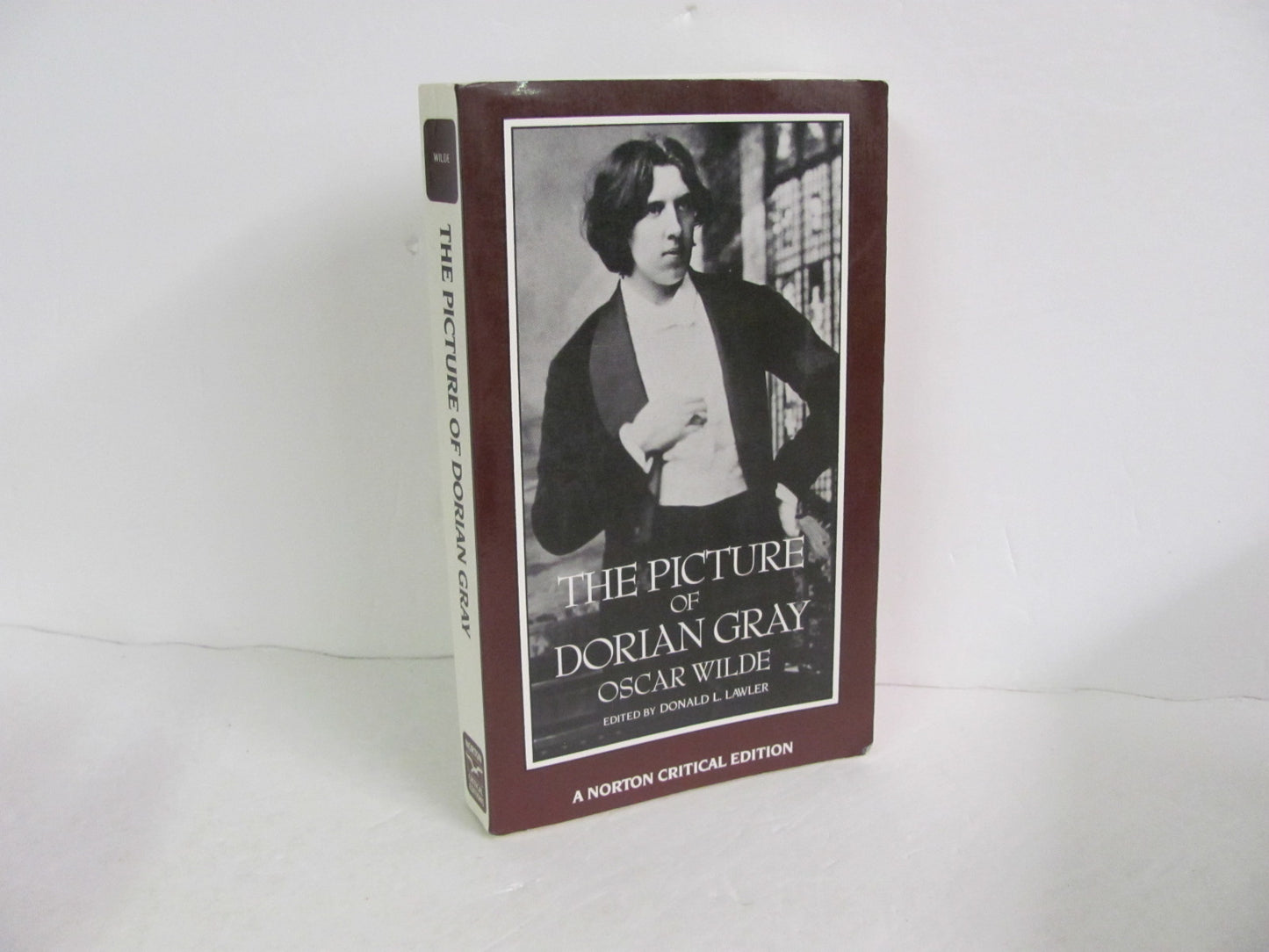 The Picture of Dorian Gray Norton Pre-Owned Wilde Fiction Books