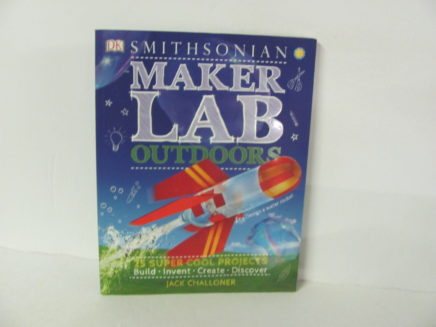 Maker Lab Outdoors Smithsonian Pre-Owned Challoner Science Textbooks